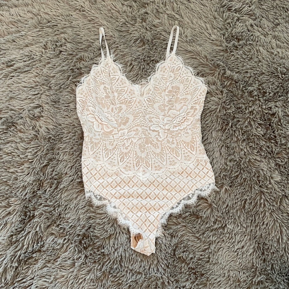 White lace bodysuit